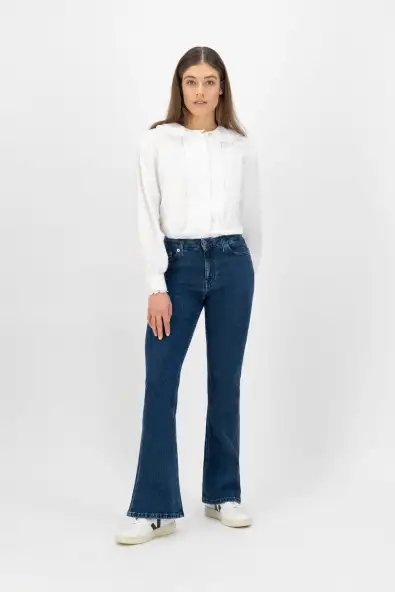 MUD Jeans  Isy Flared Jeans - Stone Indigo