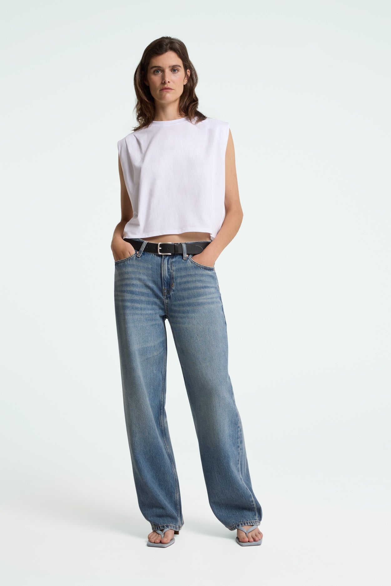 Kings of Indigo  Jeans Joan Lewisboro Mid Tint Blue