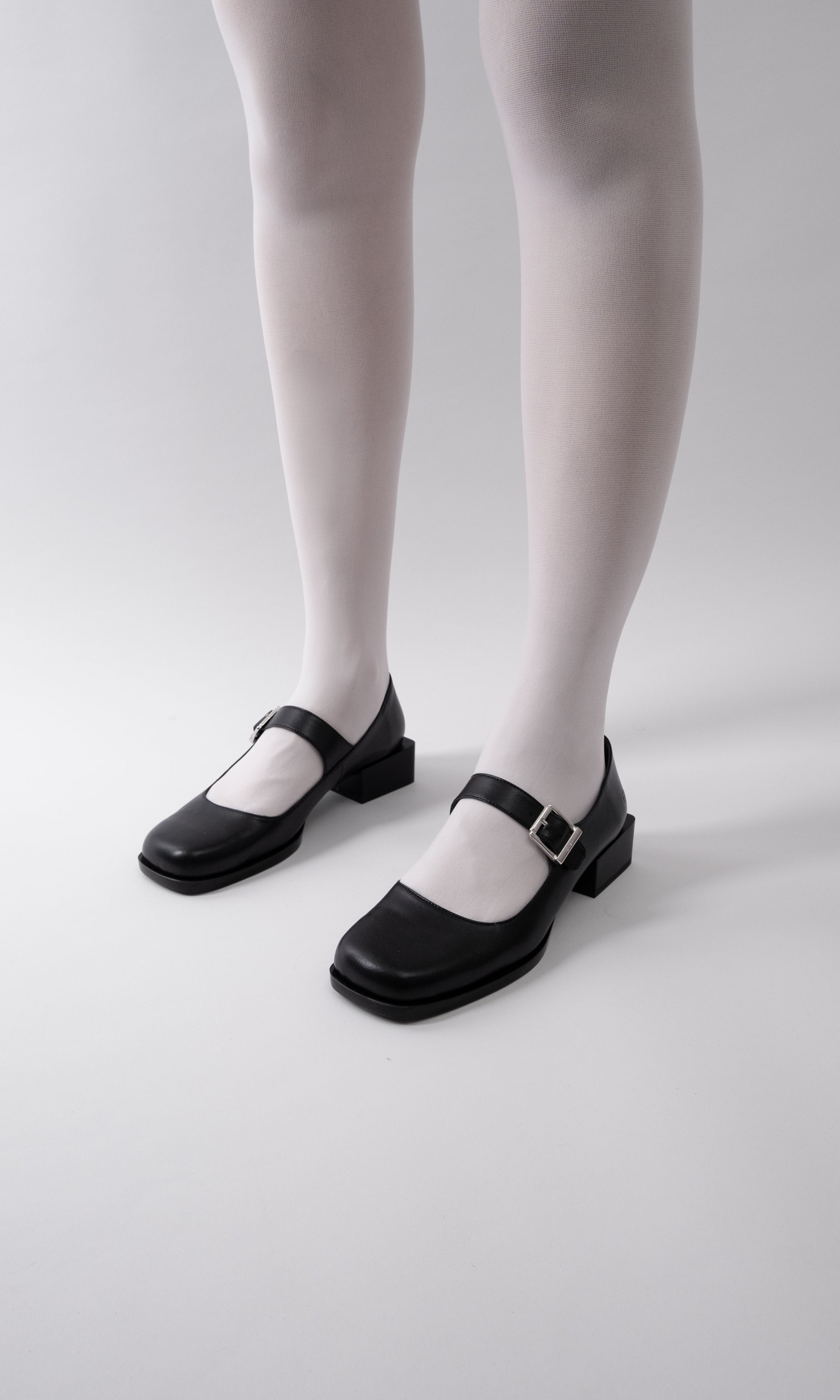 Prev  Loafers Jane Zwart