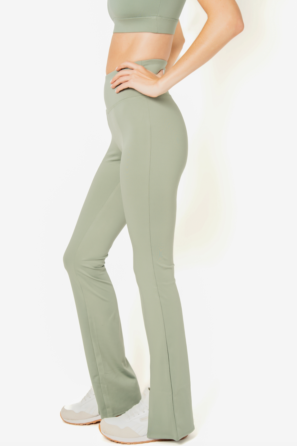 SEAAV  Legging Uitgesneden Bootcut Dusty Sage Green
