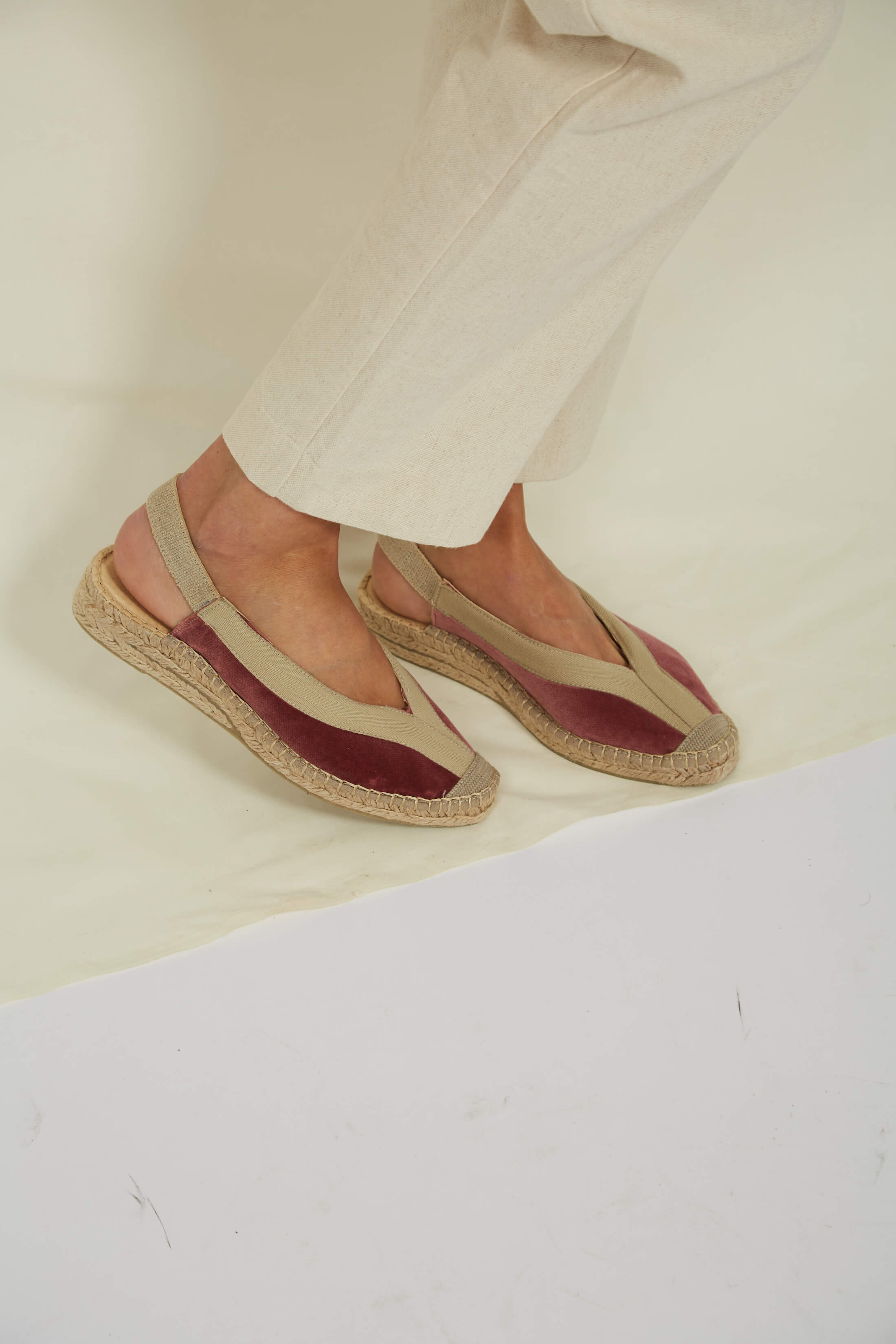 Momoc  Sandalen Pedraza Roze