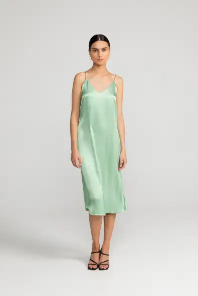 LOVJOI  Jurk Elanie Mild Groen