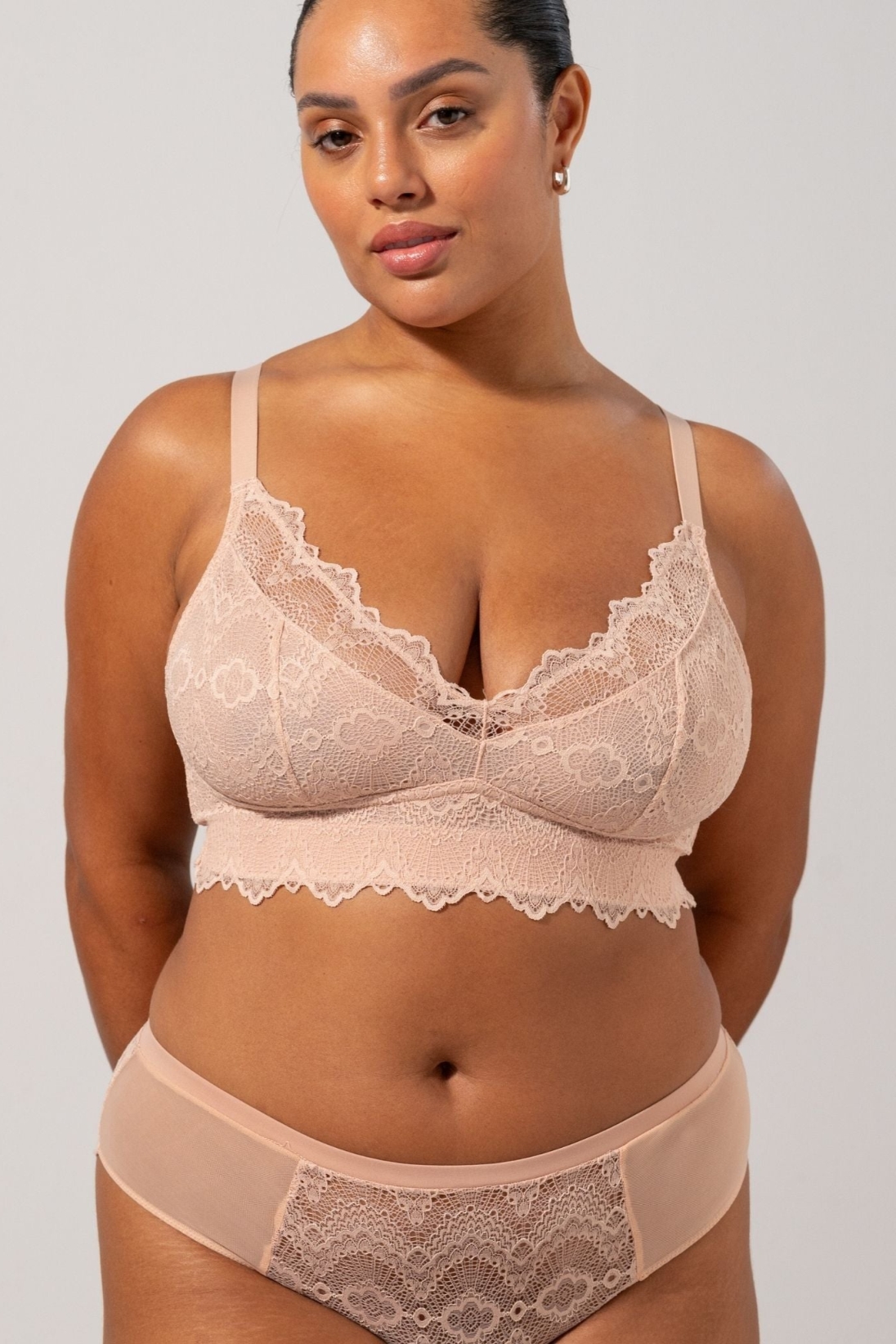 Understatement  Bralette Kant Support Lichtroze