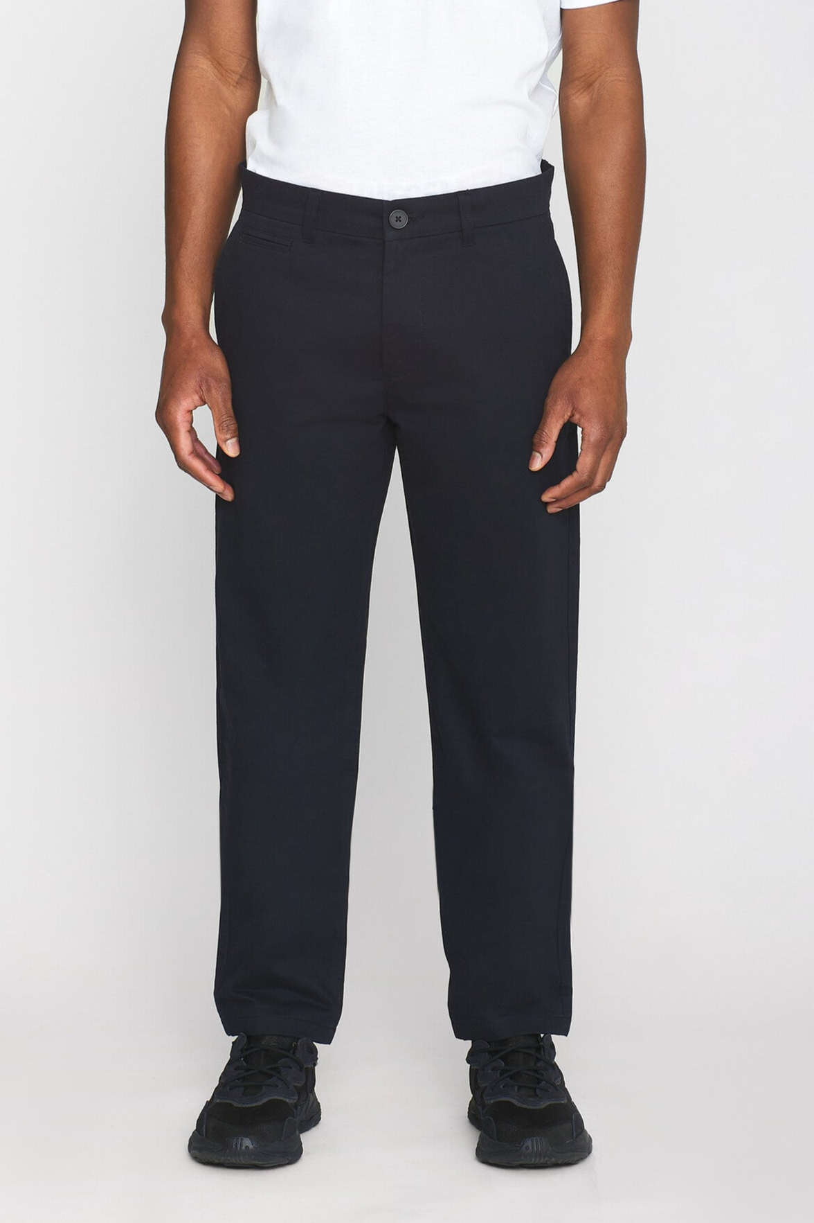 KnowledgeCotton Apparel mannen vegan Chino-Broek Chuck Regular Twill Zwart Jet