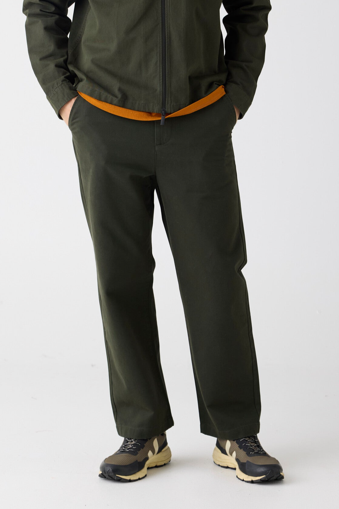 KnowledgeCotton Apparel mannen vegan Chino-Broek Flint Wide Forrest Night Green