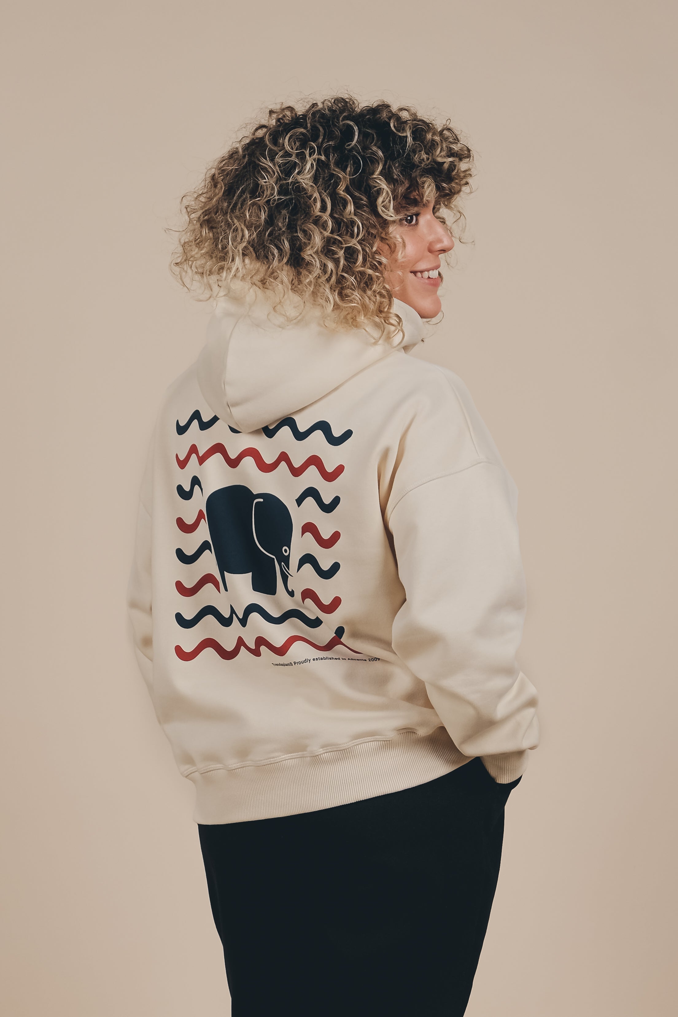 Trendsplant  Oversized Hoodie Explanada Ivoor