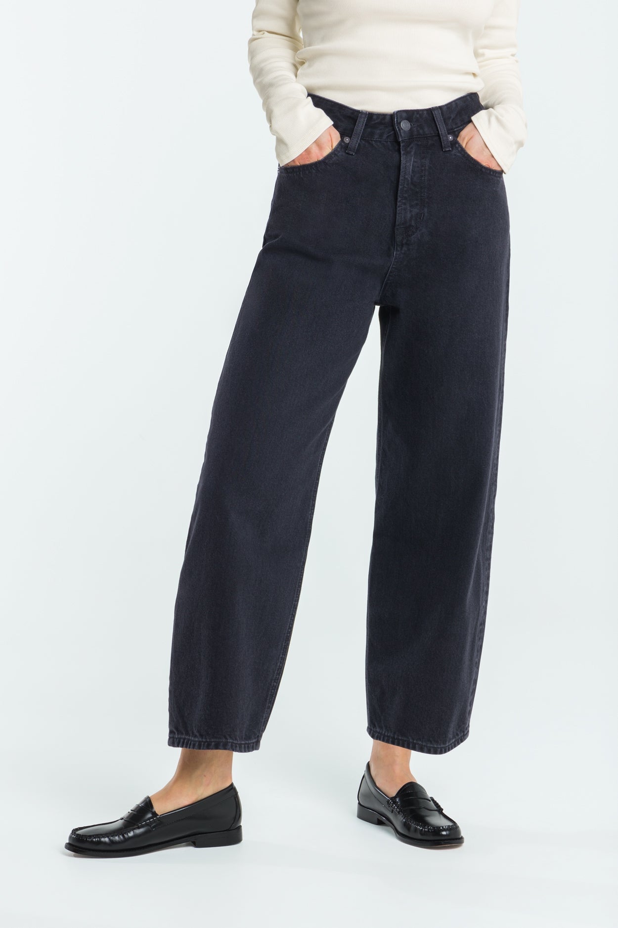 Kings of Indigo  Jeans Unisex Leila Holo Washed Zwart
