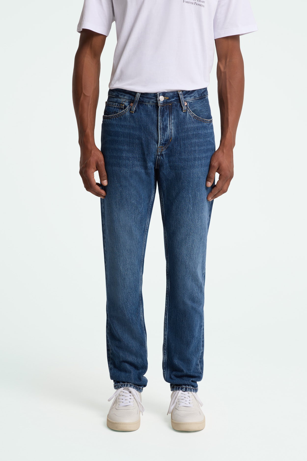 Kings of Indigo mannen vegan Jeans Jerrick Lewisboro Mid Faded Blue