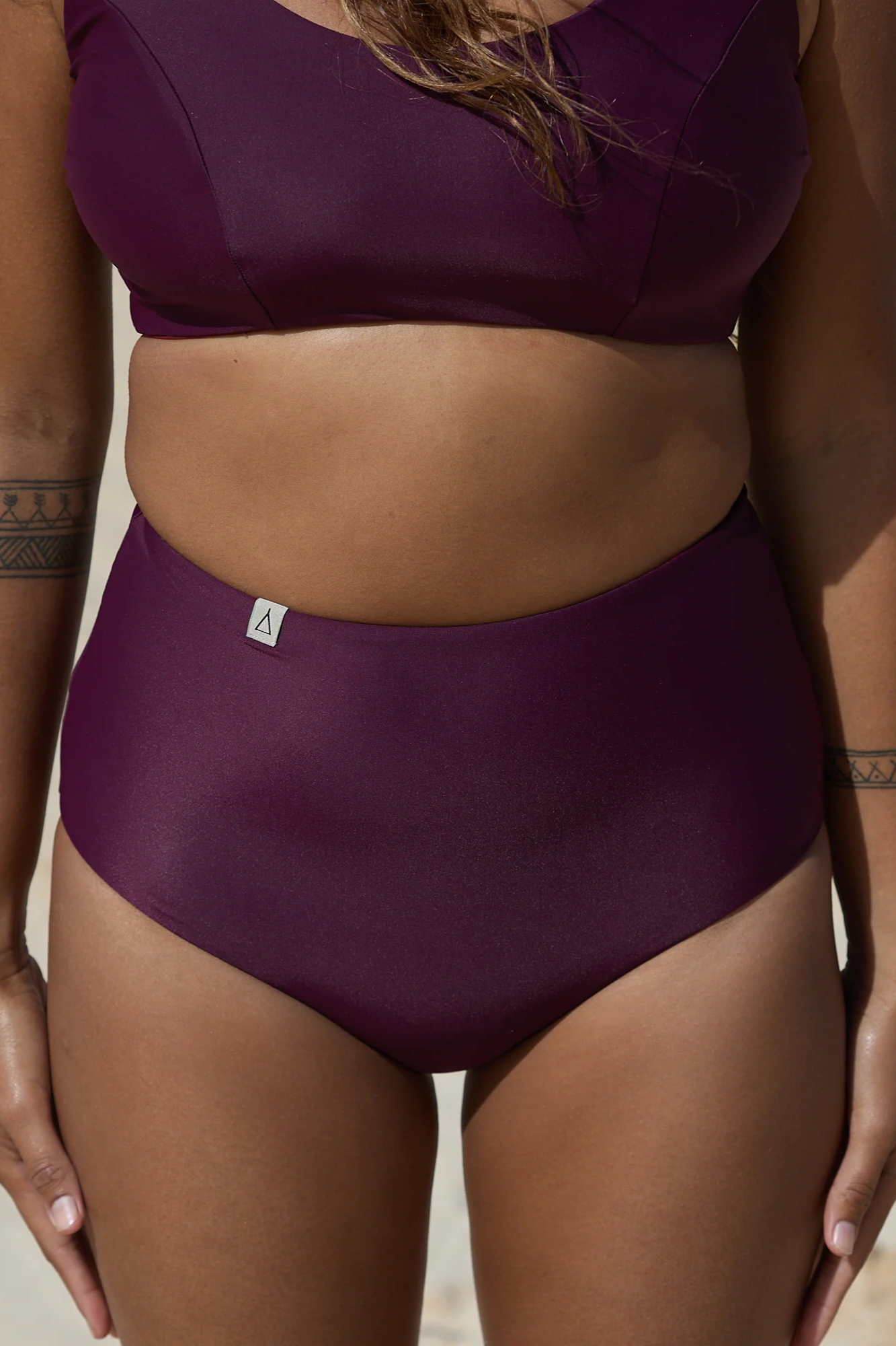 Inaska  Bikini Broekje Omkeerbaar Met Hoge Taille, Puur Bessenrood/Donkerrood