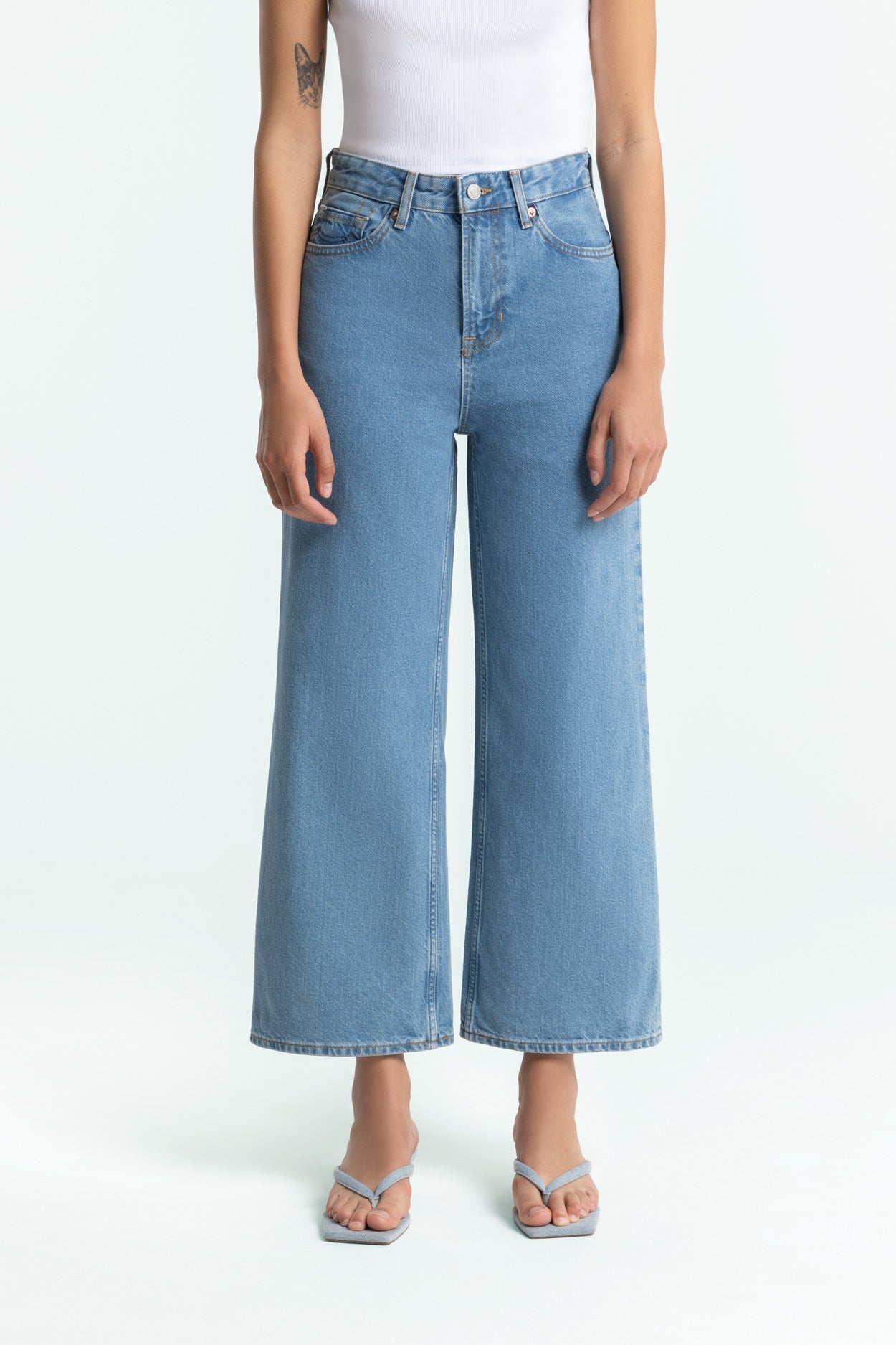 Kings of Indigo  Cropped Jeans Elisabeth Clean Holo Mid Vintage Blauw