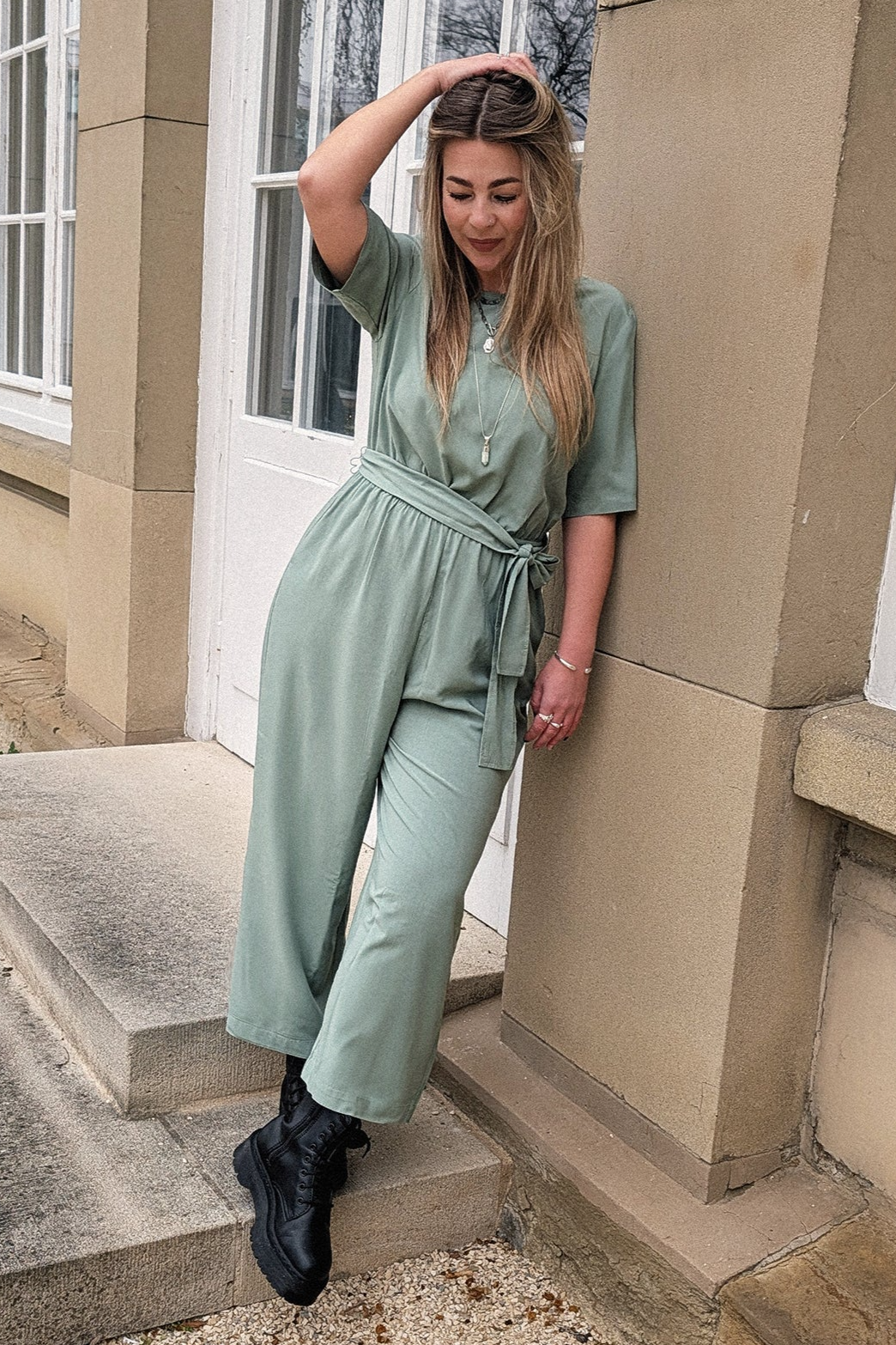 LOVJOI  Jumpsuit Staine Halfmouw Varen