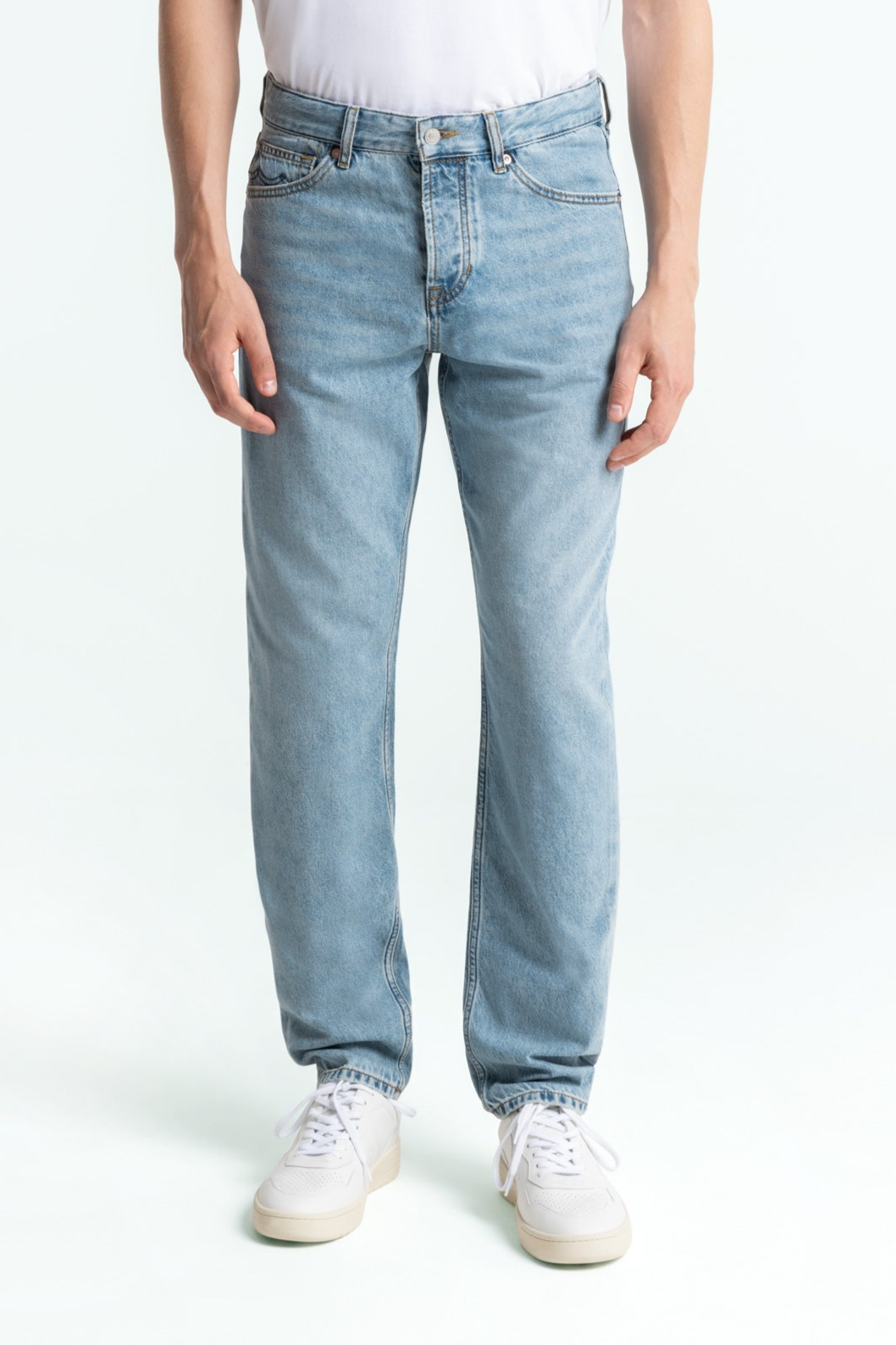 Kings of Indigo mannen vegan Jeans Susan Cindy Light Washed Blauw