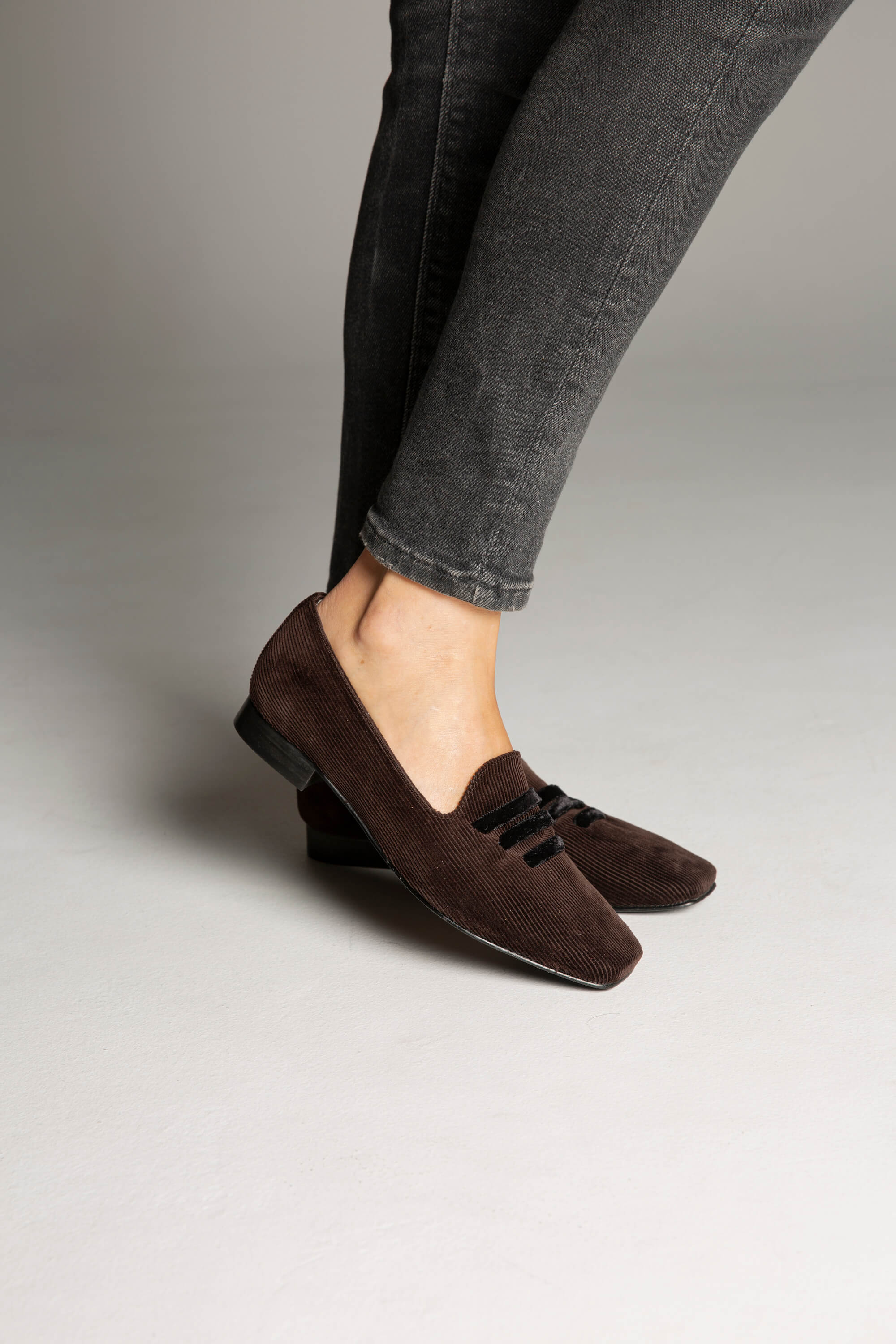 Momoc Vegan Loafers Bruin