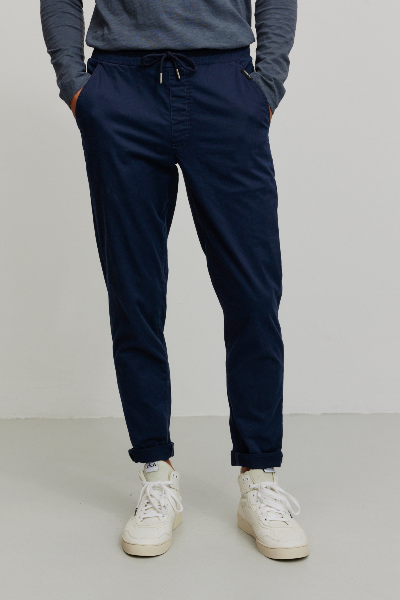 Recolution mannen vegan Joggingbroek Chino Taro Donkerblauw