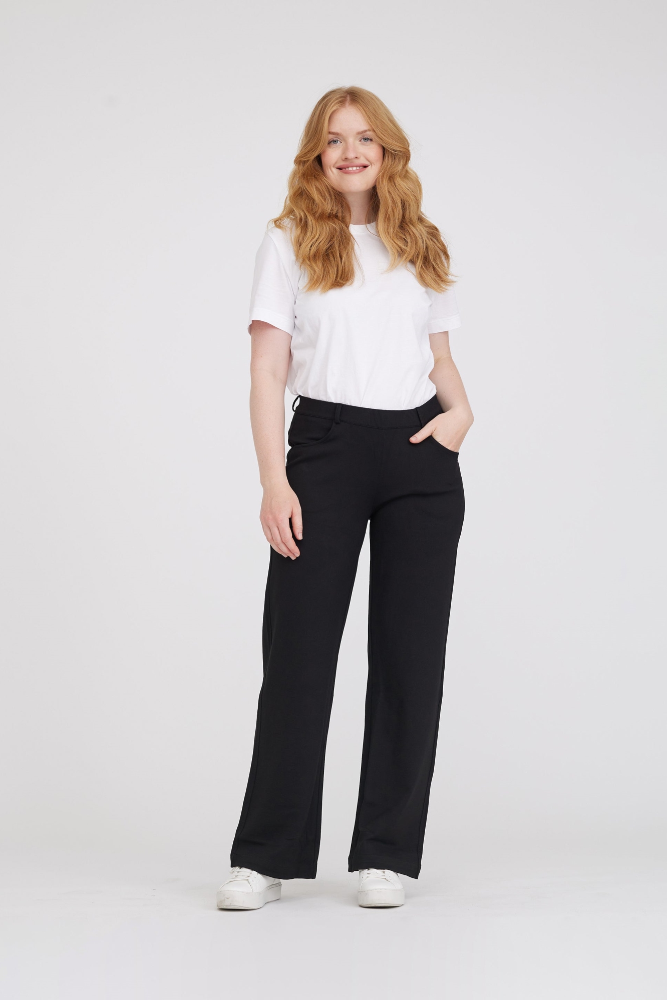 LAURIE  Broek Donna Los Middellang Zwart