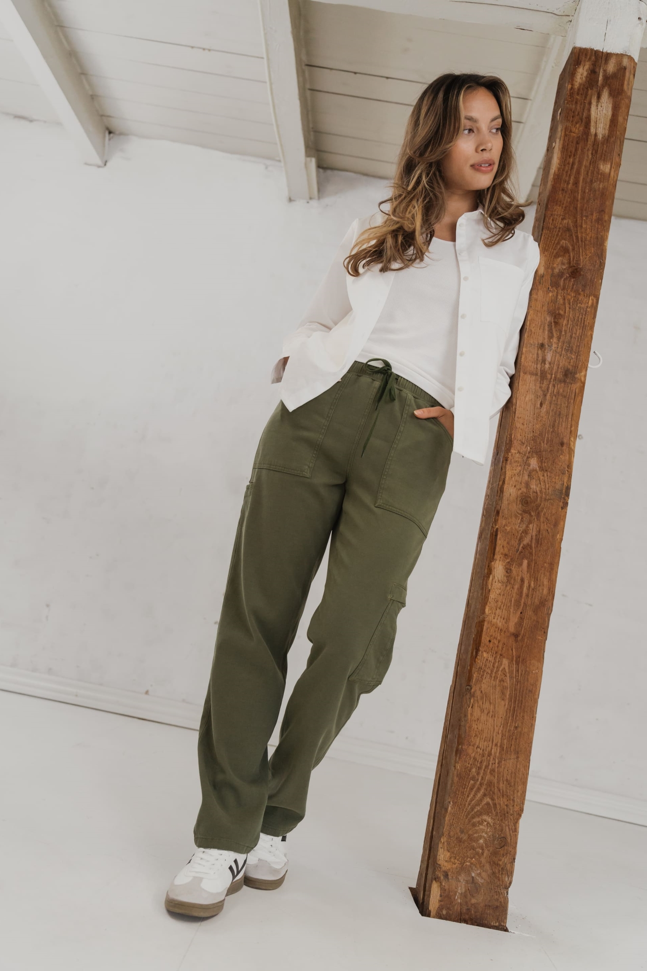 LAURIE  Broek Ofelia Cargo Relaxed Ml Dried Olive Groen