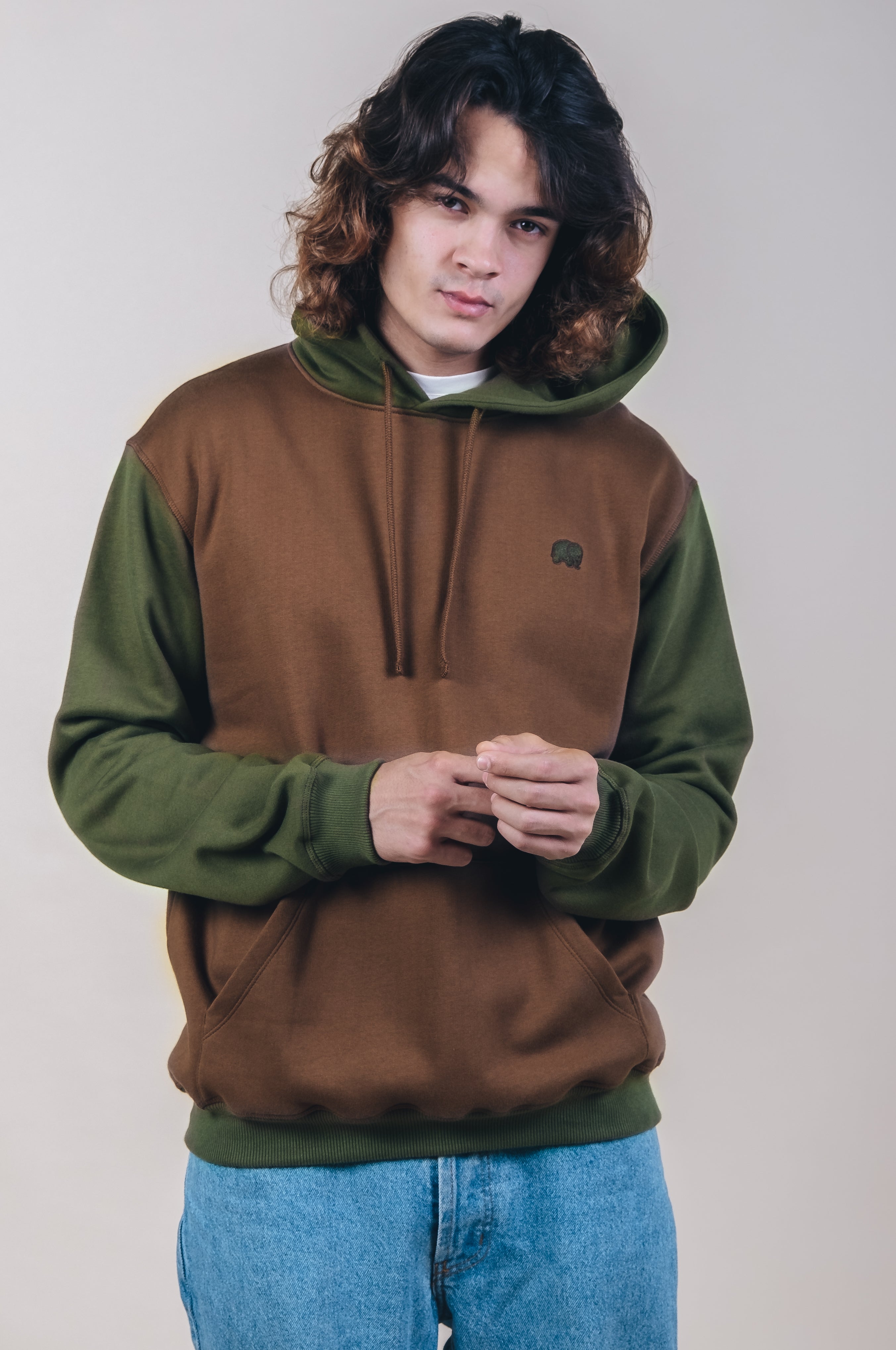 Trendsplant mannen vegan Hoodie Color Block Olijfgroen & Houtbruin