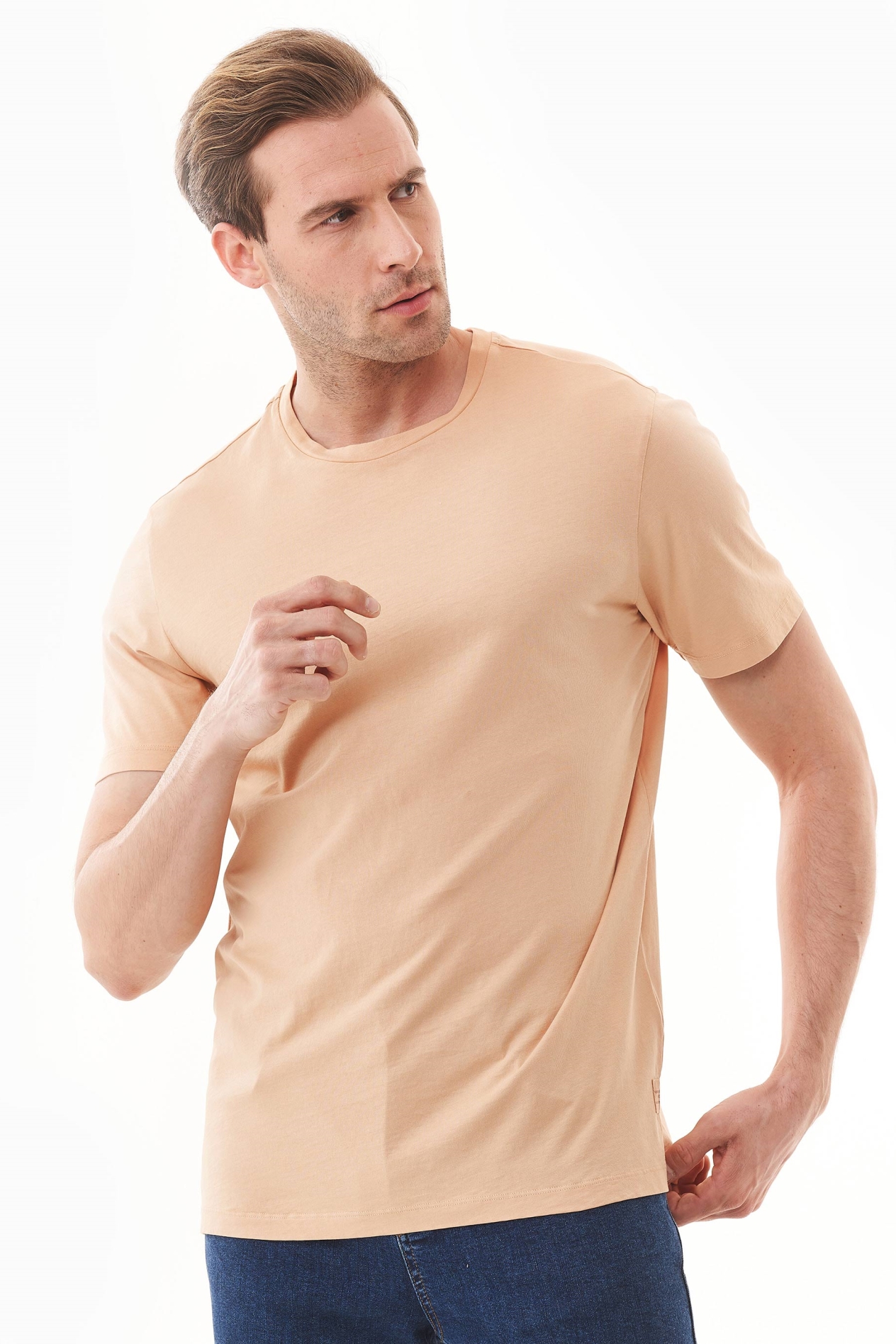 ORGANICATION mannen vegan T-Shirt Uienhuid Oranje