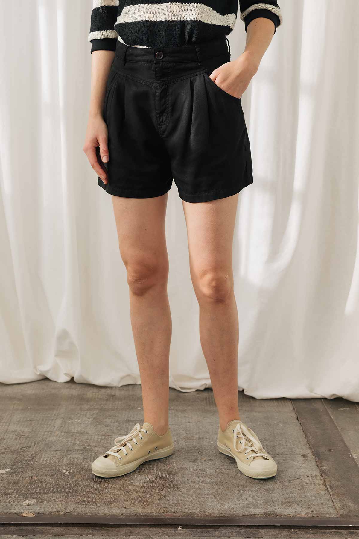 TWOTHIRDS  Uggool Zwarte Shorts