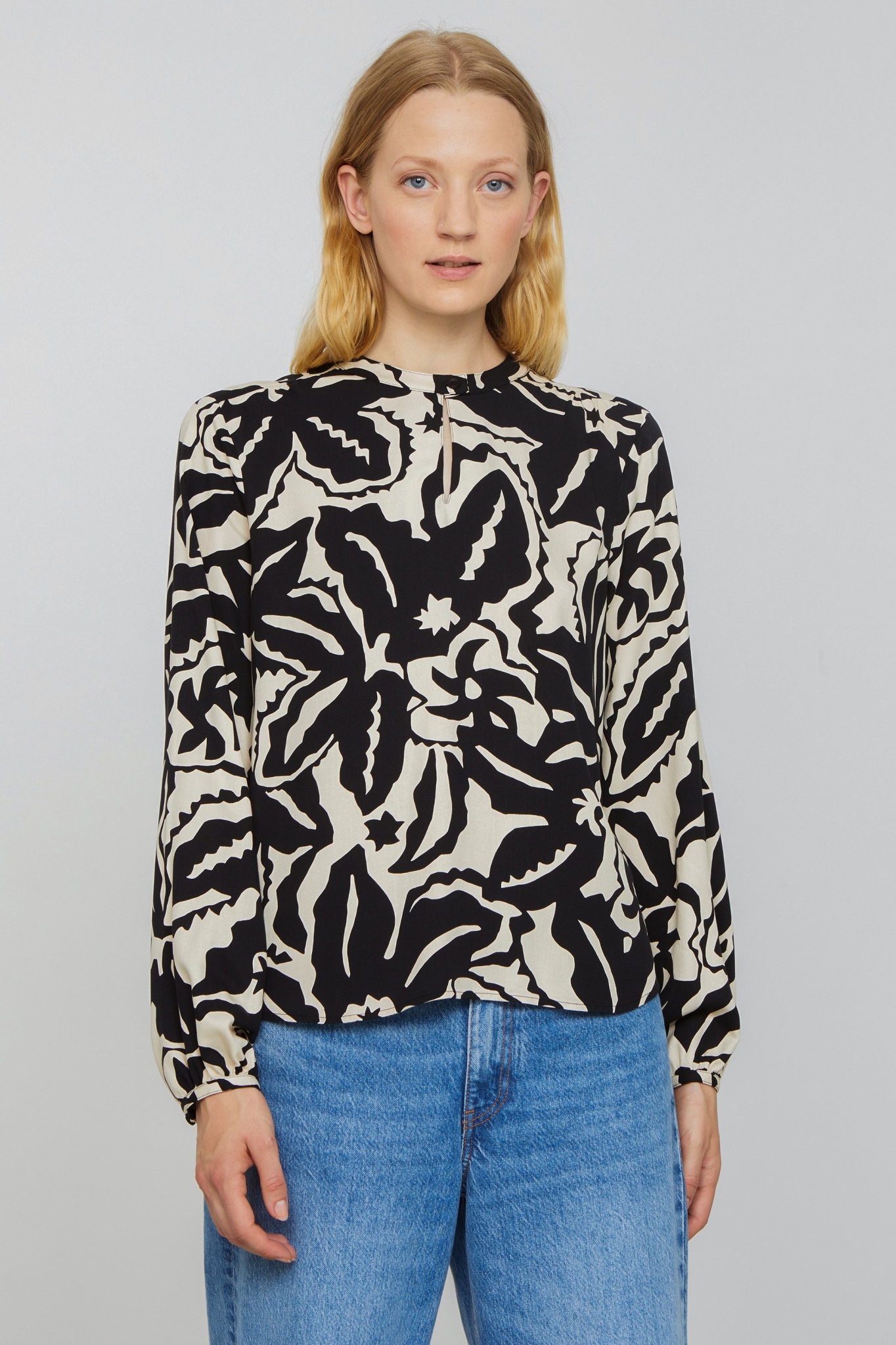 Recolution  Blouse Carambola Botanical Zwart