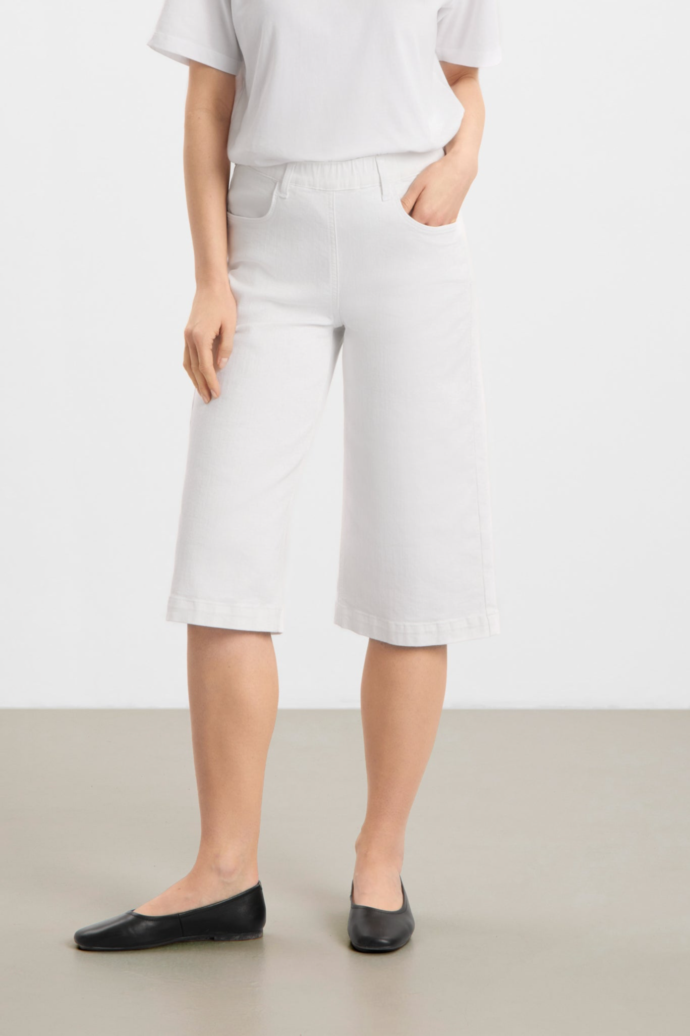 LAURIE  Donna Loose Capri Broek Sl Wit