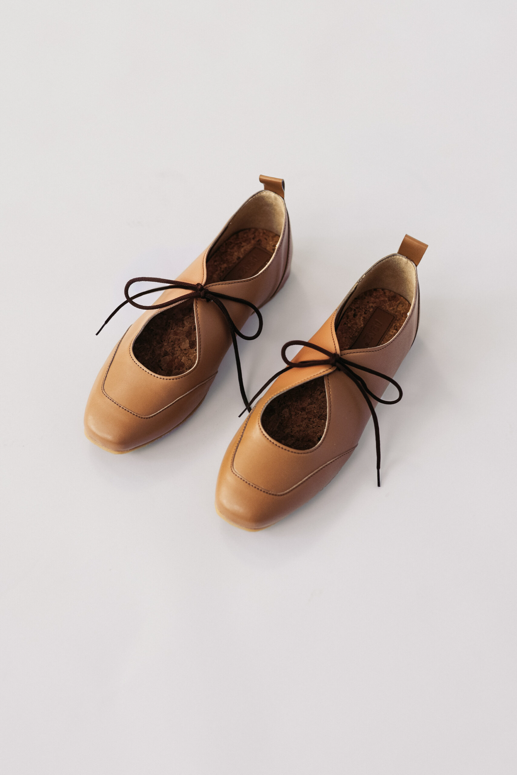 AGAZI  Ballerina Flats Louise Toffeebruin