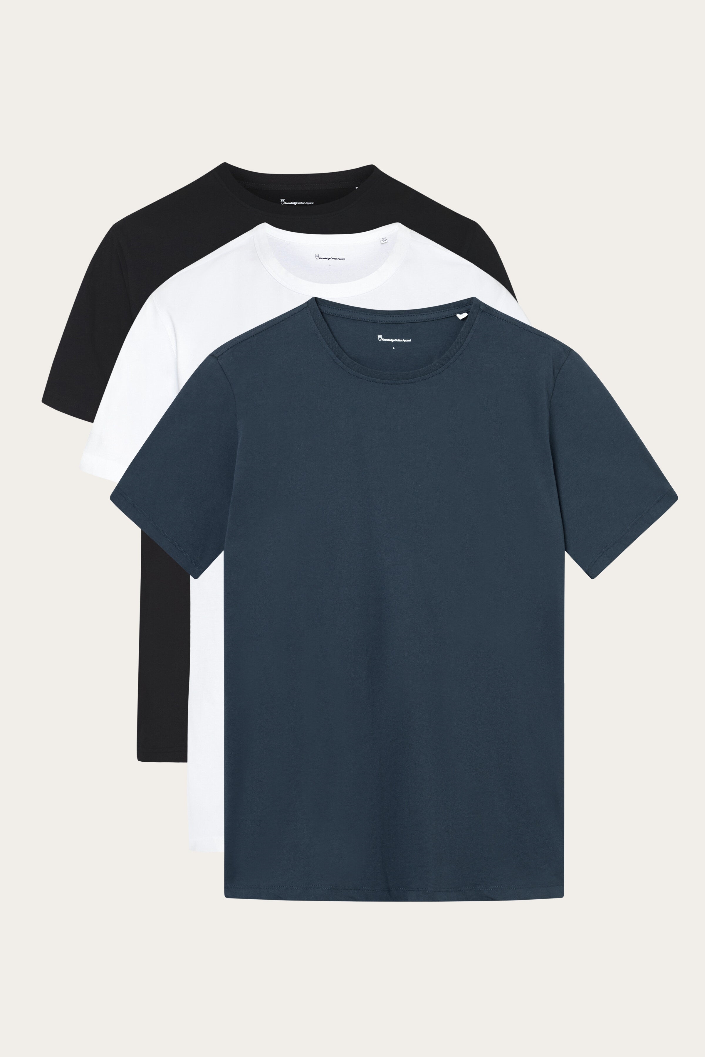 KnowledgeCotton Apparel mannen vegan Multipack Van 3 T-Shirts Voor Heren In De Kleuren Zwart, Wit En Marineblauw.