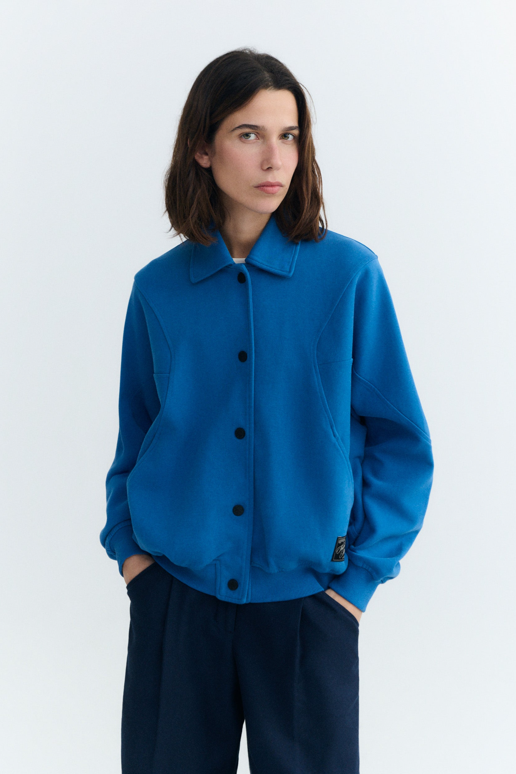 Thinking MU  Maisie Jasje Blauw