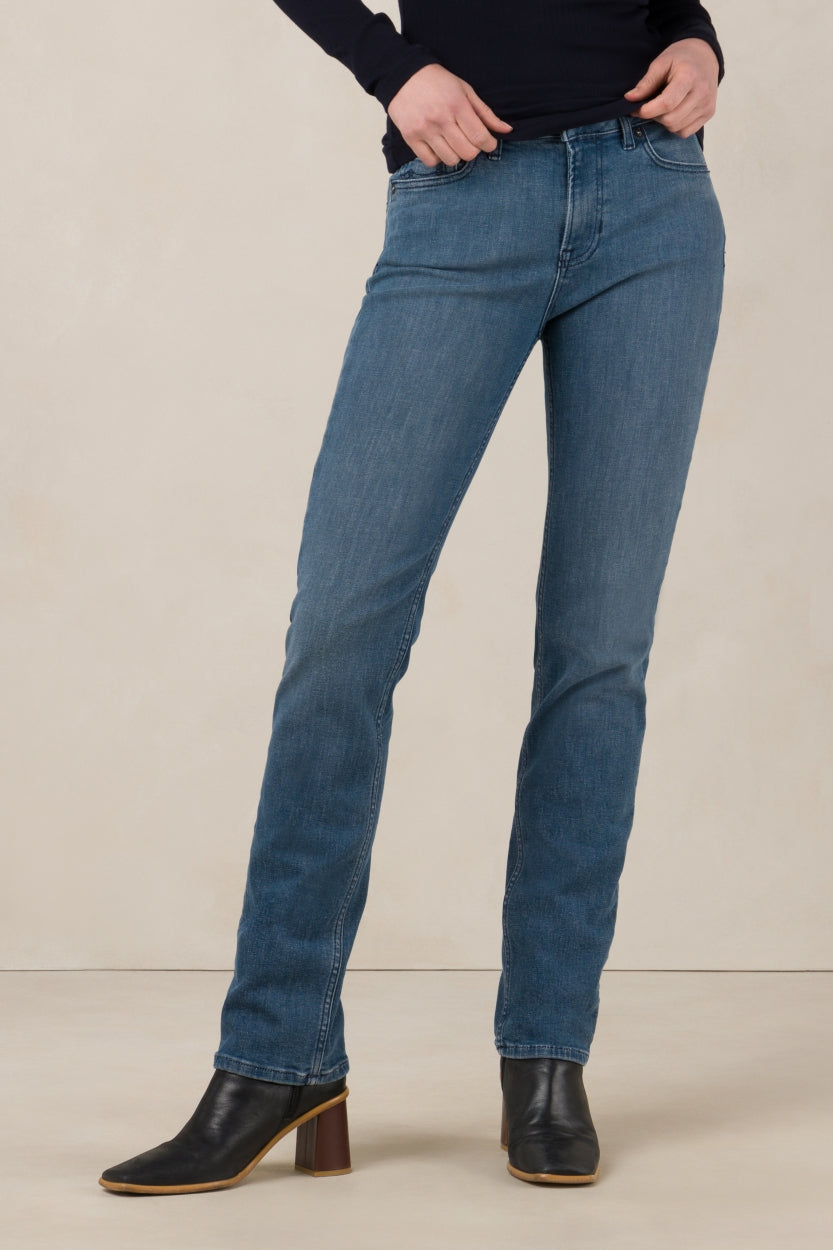 Kings of Indigo  Jeans Emi Journey Minimum Washed Blauw