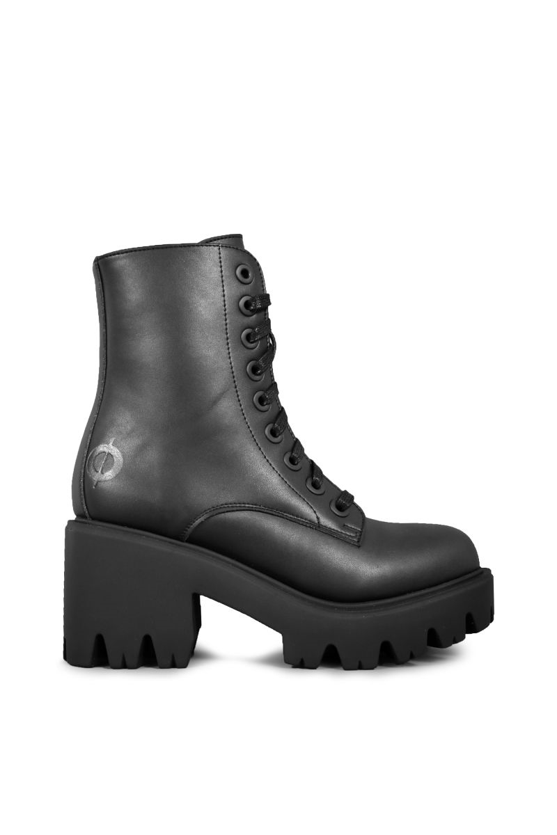Altercore  Schoenen Ella Zwart