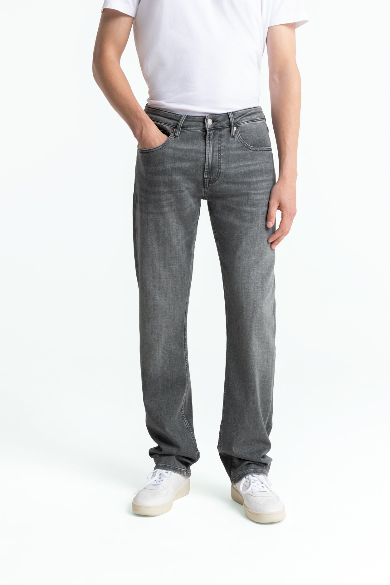 Kings of Indigo mannen vegan Jeans Ryan Sophia Lichtgrijs