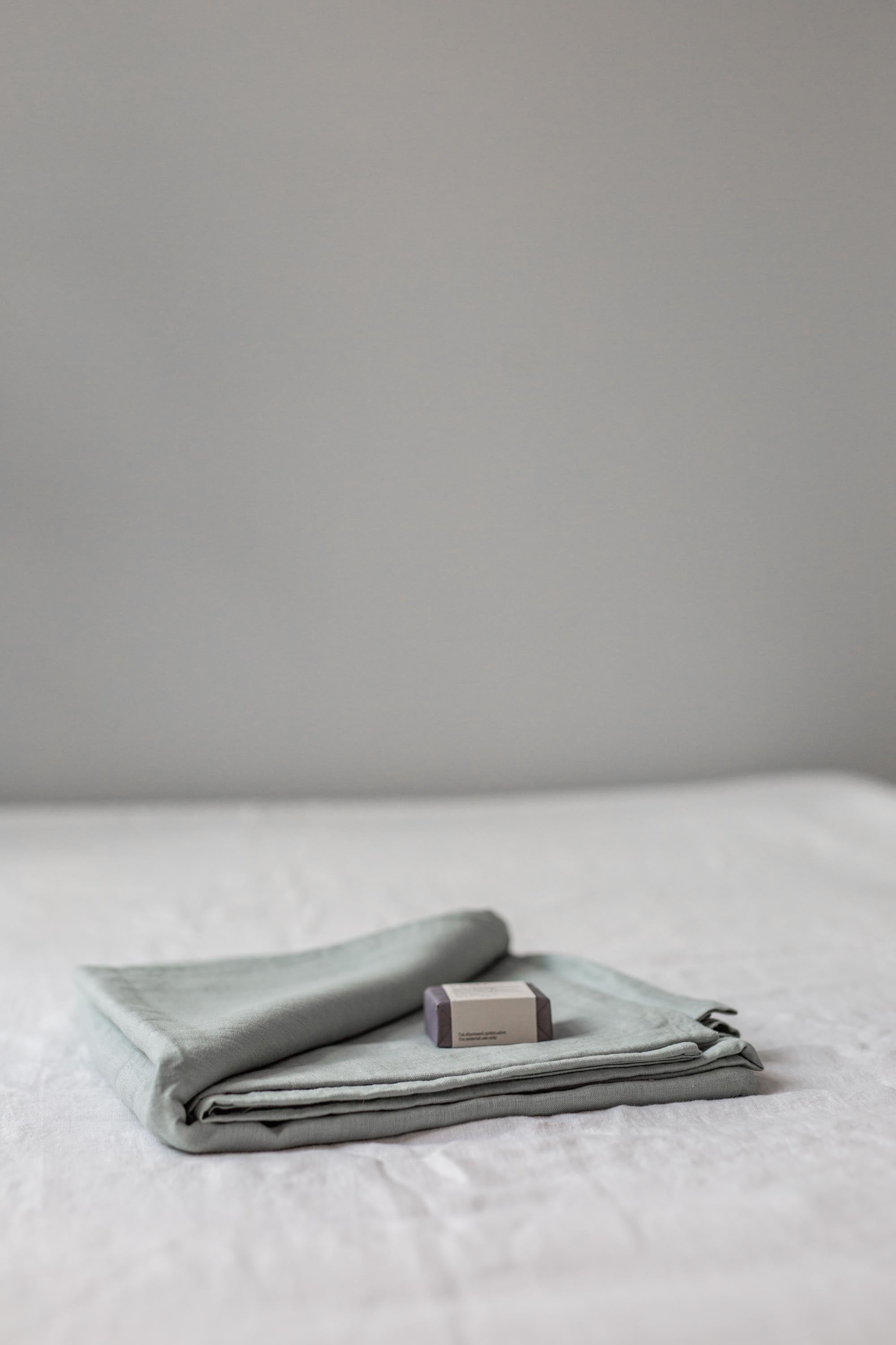 AmourLinen  Linnen Laken Saliegroen