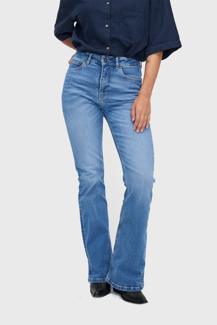 Kuyichi  Jeans Flare Lisette Timed Out Blauw