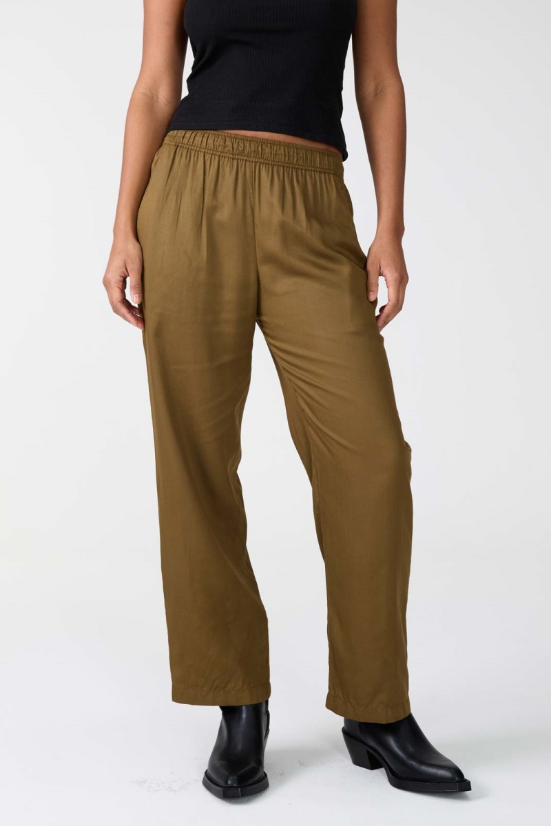Yahmo  Broek Hilde Brown