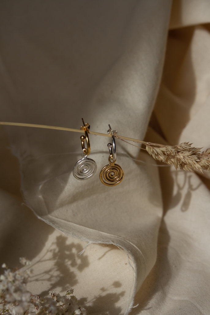 Nouare Jewelry  Oorbellen The Spiral Hoops Goud Verguld