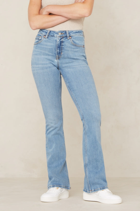 Kings of Indigo  Flared Jeans Marie Washed Super Light