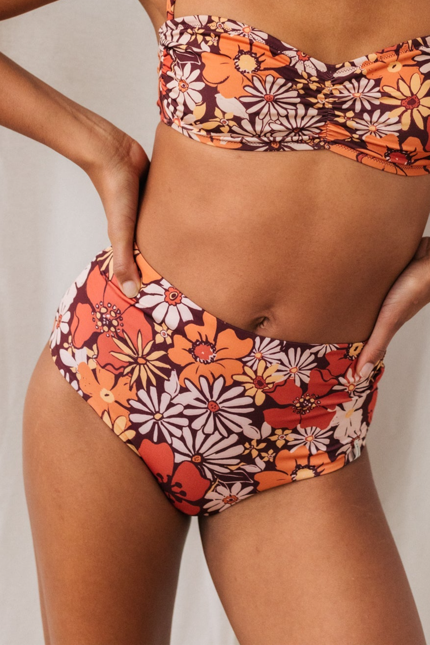 TWOTHIRDS  Bikini Bottom Zadel Retro Bloemen Bruin