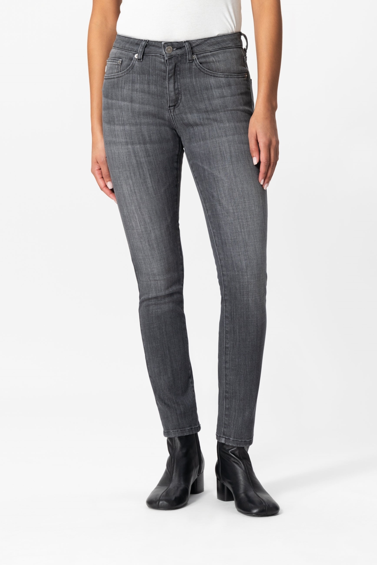 MUD Jeans  Rechte Jeans Faye Authentic Zwart