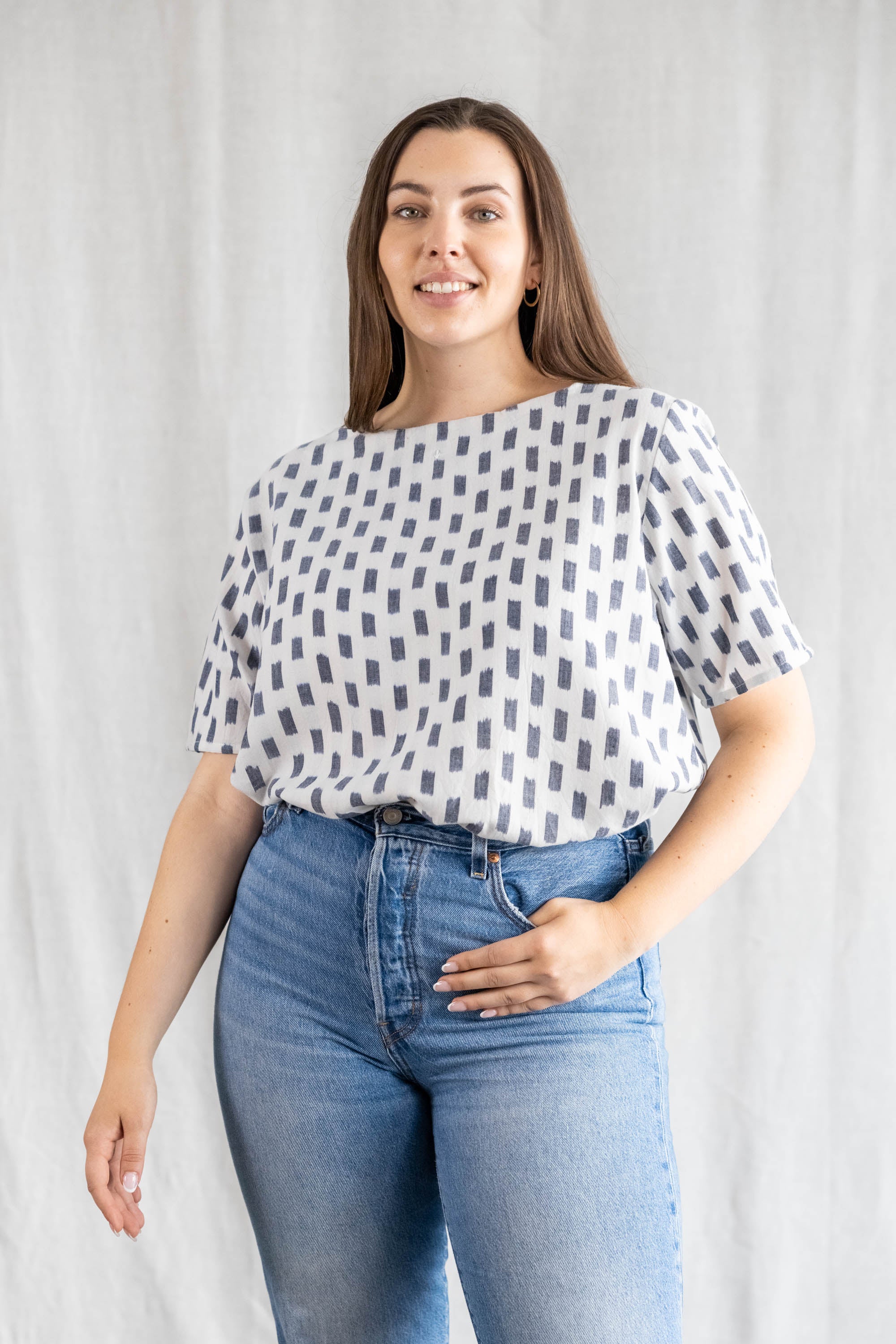Jyoti - Fair Works  Boven Sarala Ikat Wit