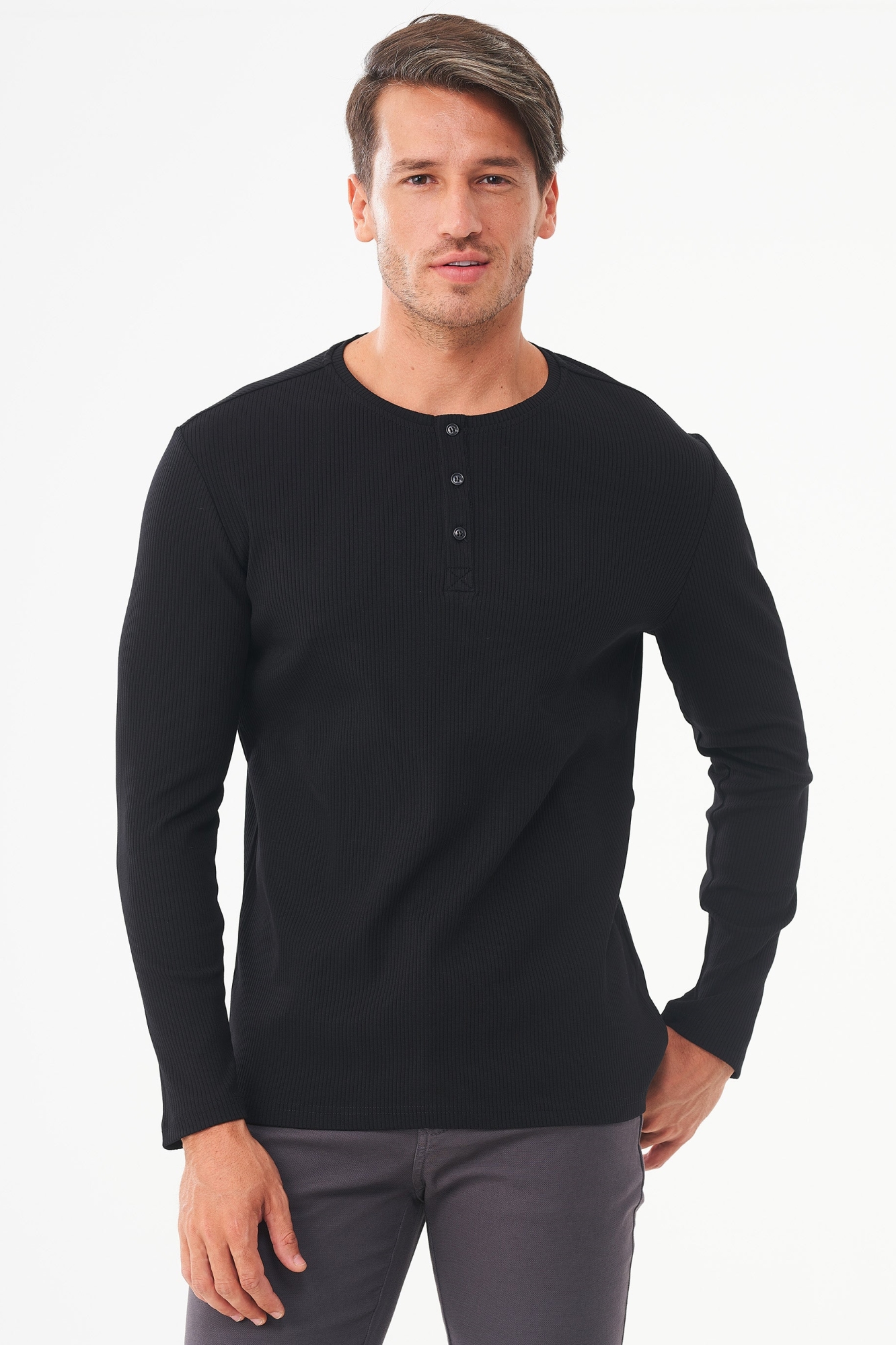 ORGANICATION mannen vegan Geribbelde Henley Top Zwart