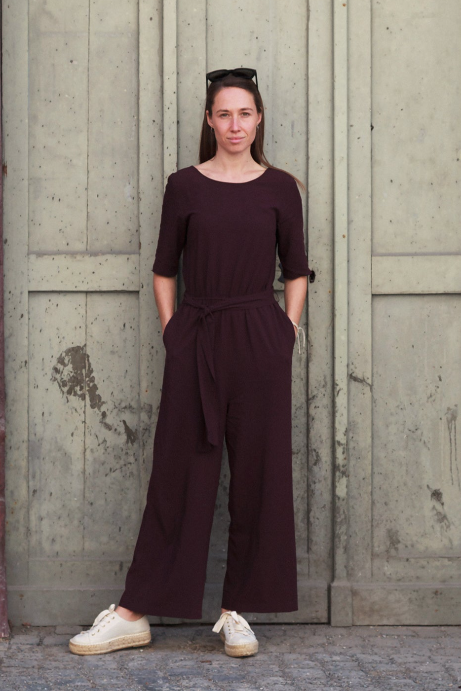 LOVJOI  Jumpsuit Staine Halfmouw Bietenrood