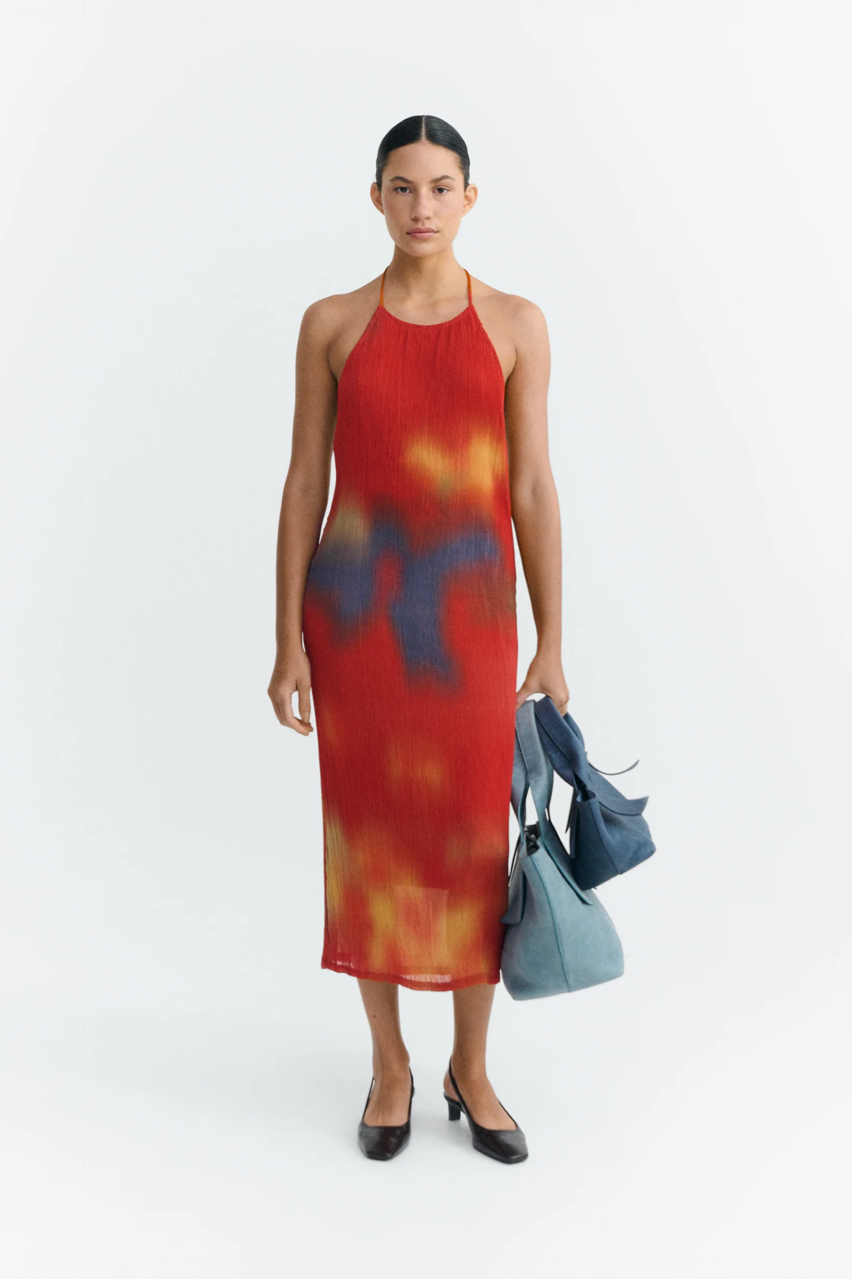 Thinking MU  Midi-Jurk Miriam Met Plooien En Rode Bloemen