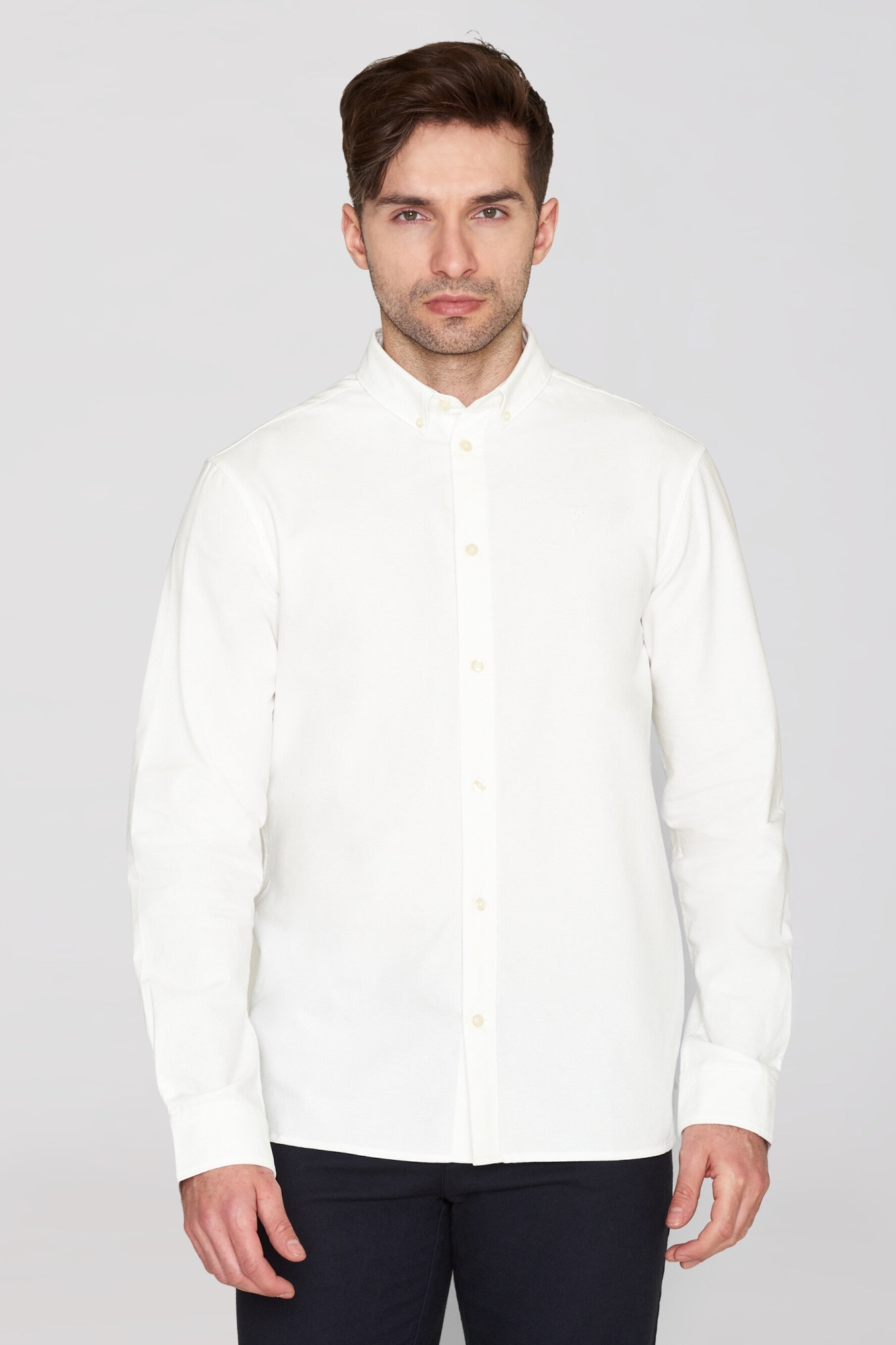 KnowledgeCotton Apparel mannen vegan Overhemd Oxford Harald Kleine Uil Helder Wit