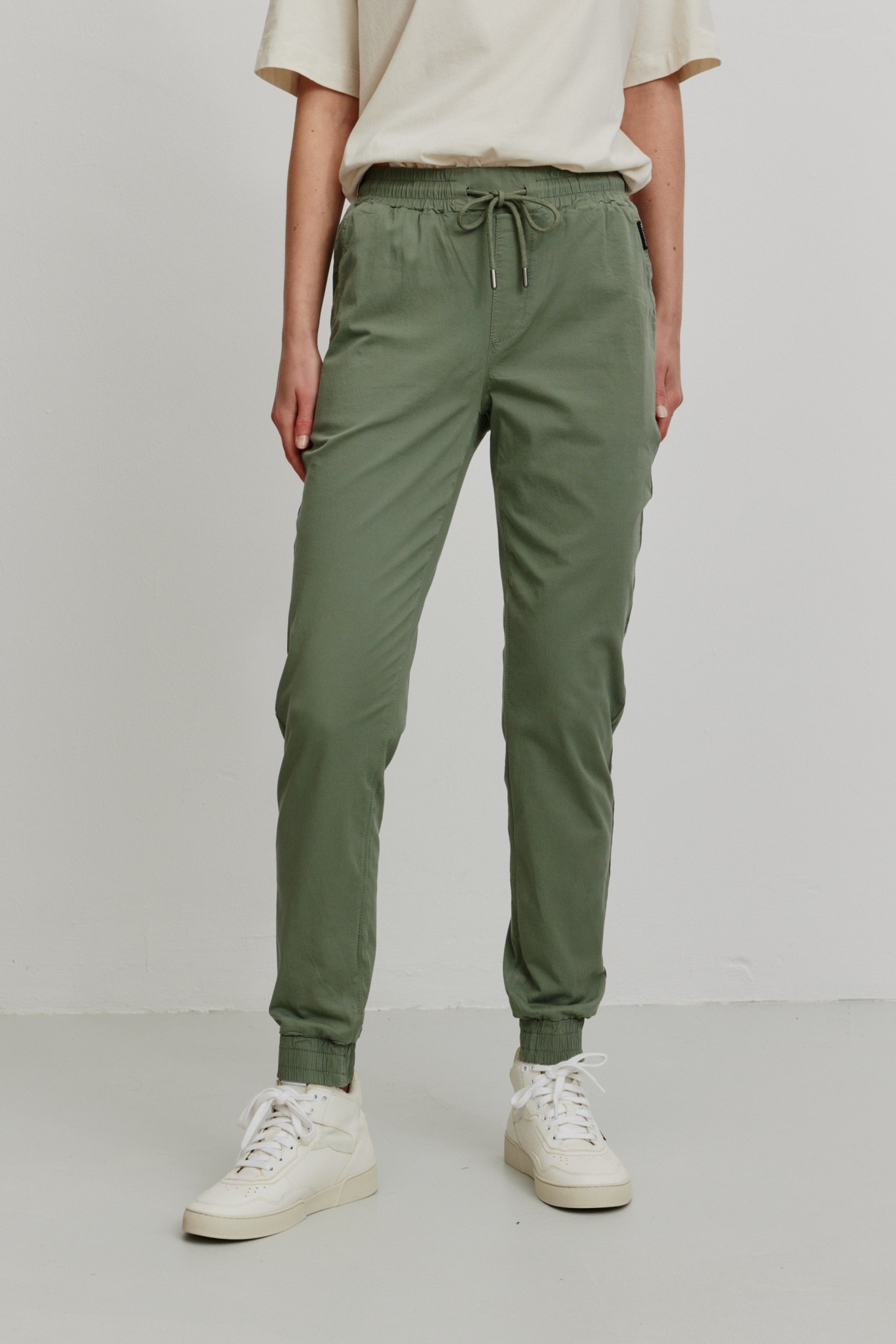 Recolution  Joggingbroek Chinos Calathea Khaki