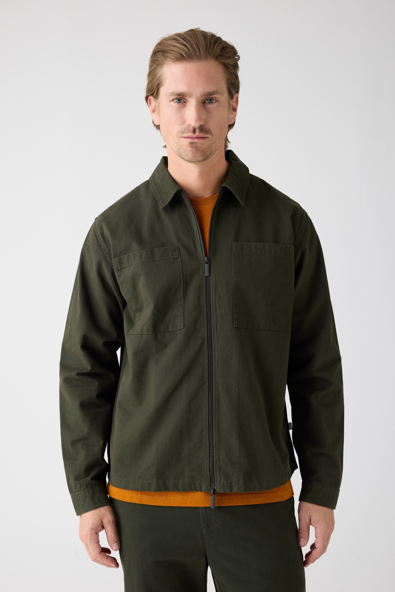 KnowledgeCotton Apparel mannen vegan Ritsoverhemd Twill Forrest Night Green