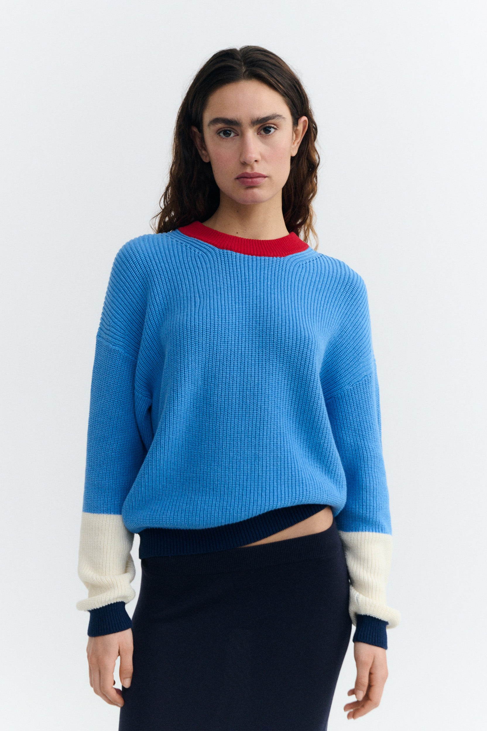 Thinking MU  Trui Carmen Blauw