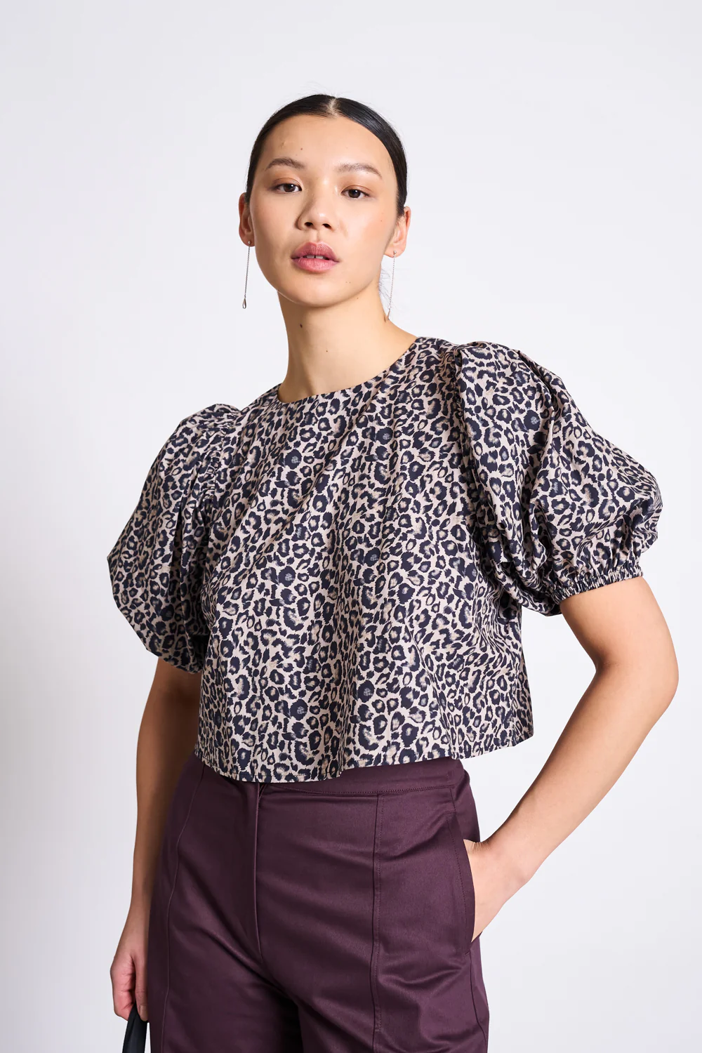 JAN 'N JUNE  Blouse Cropped Olmos Leo Print