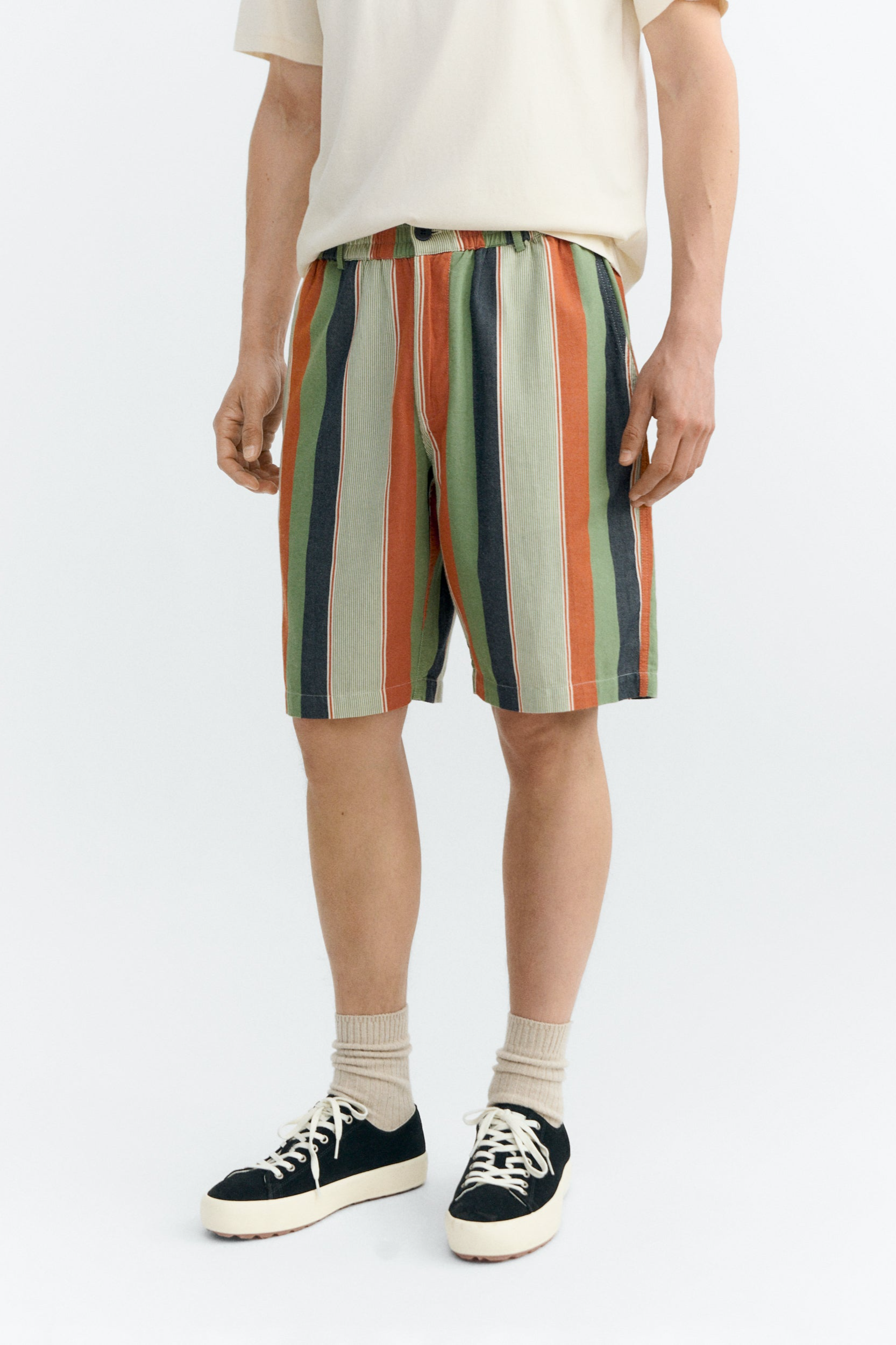 Thinking MU mannen vegan Bermudashorts Van Gasper Met Veelkleurige Strepen