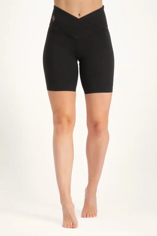 Sati Yoga Biker Shorts – Onyx Black