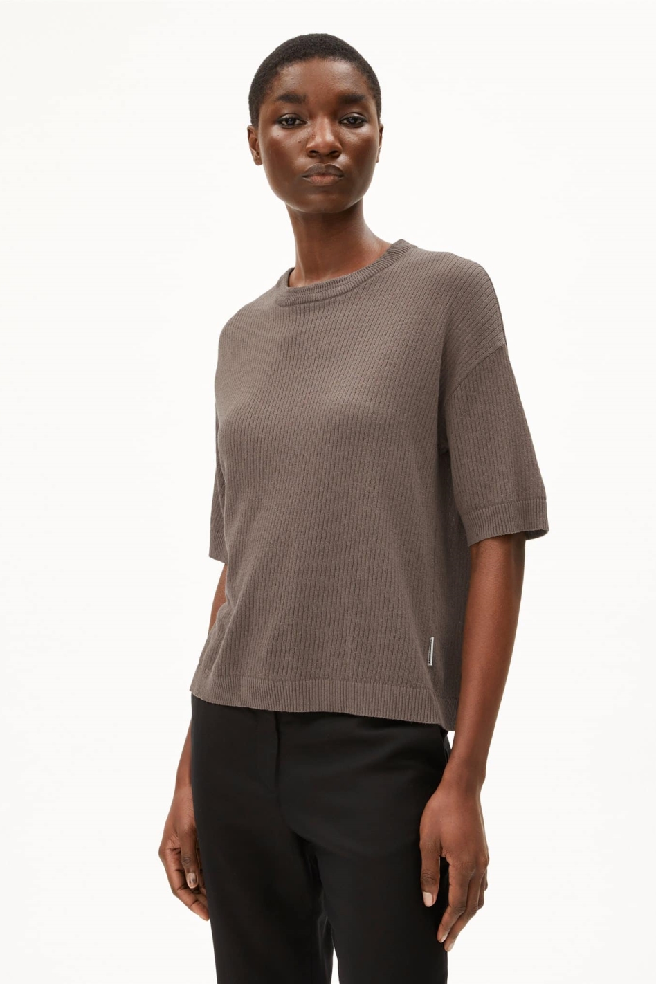 ARMEDANGELS  T-Shirt Lizaa Lino Bruin